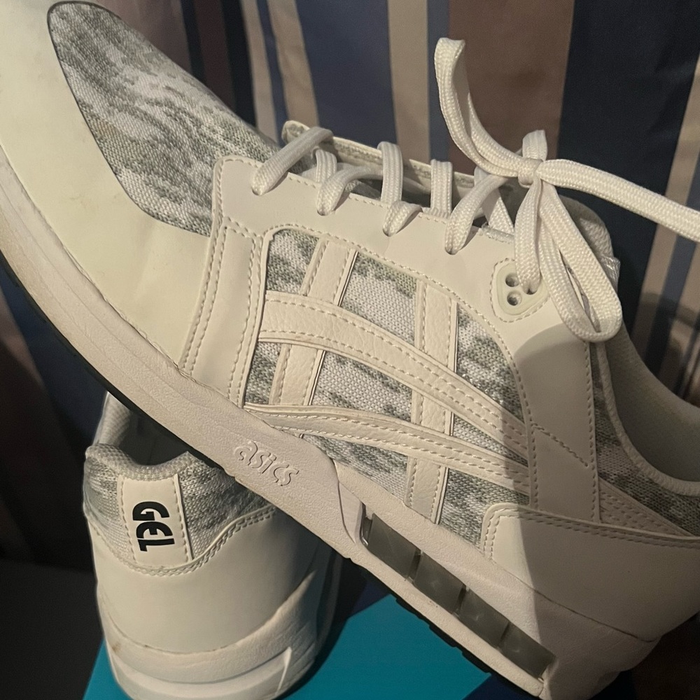 MENS sneakers